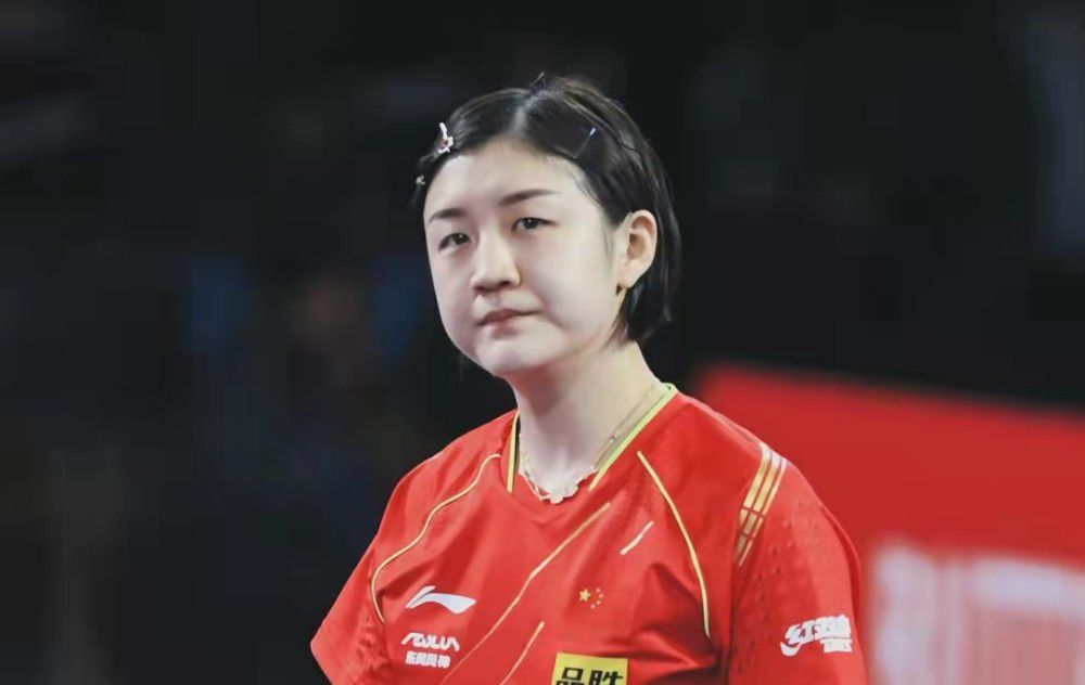 刘雅瑟在获奖感言时感慨，“我觉得电影给了我一束光，让我走到这个地方，我希望以后有更多机会，陪电影走得更远，也希望大家给我更多机会